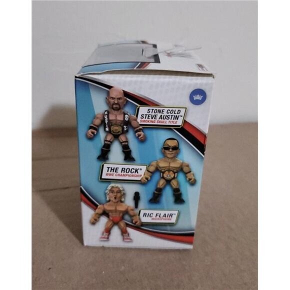 WWE Wrestling Action Vinyls "Stone Cold" Steve Austin 3.25-Inch Vinyl Figure - Picture 5 of 6